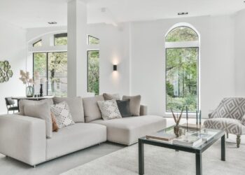 Zara Home te ayuda a mantener el orden en casa con estas cestas de mimbre por 5,99 euros