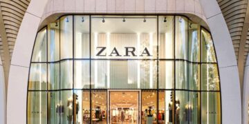 El vestido más barato de Zara en rebajas en la web