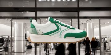 Zara tiene las zapatillas deportivas estilo running con los colores de la primavera a precio de chollo