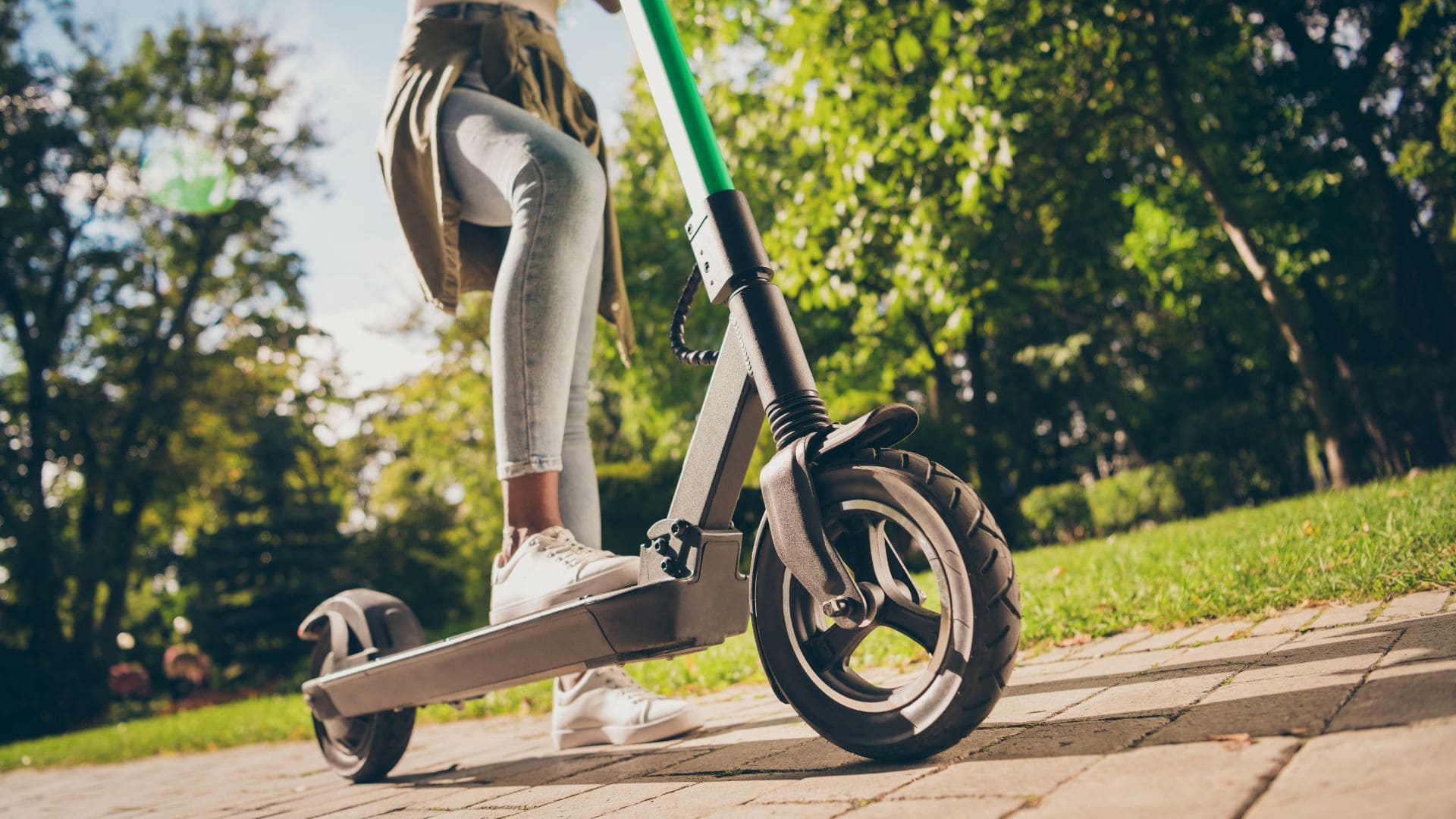 Prohibición de patinete eléctrico en el transporte público de Andalucía