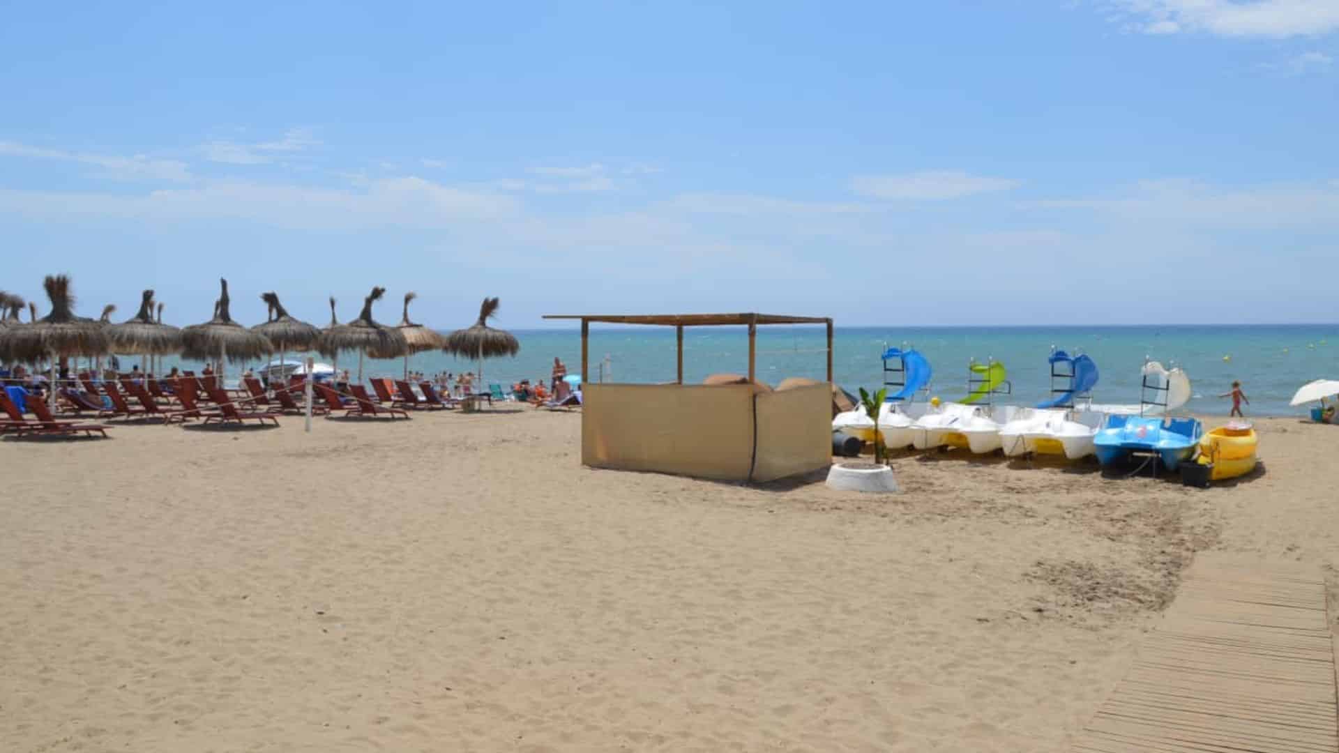 Viviendas a pie de playa en Málaga./ Foto de Haya