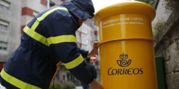 Empleo en Correos: trabajo fijo y sin oposición con salario de 29.000 euros