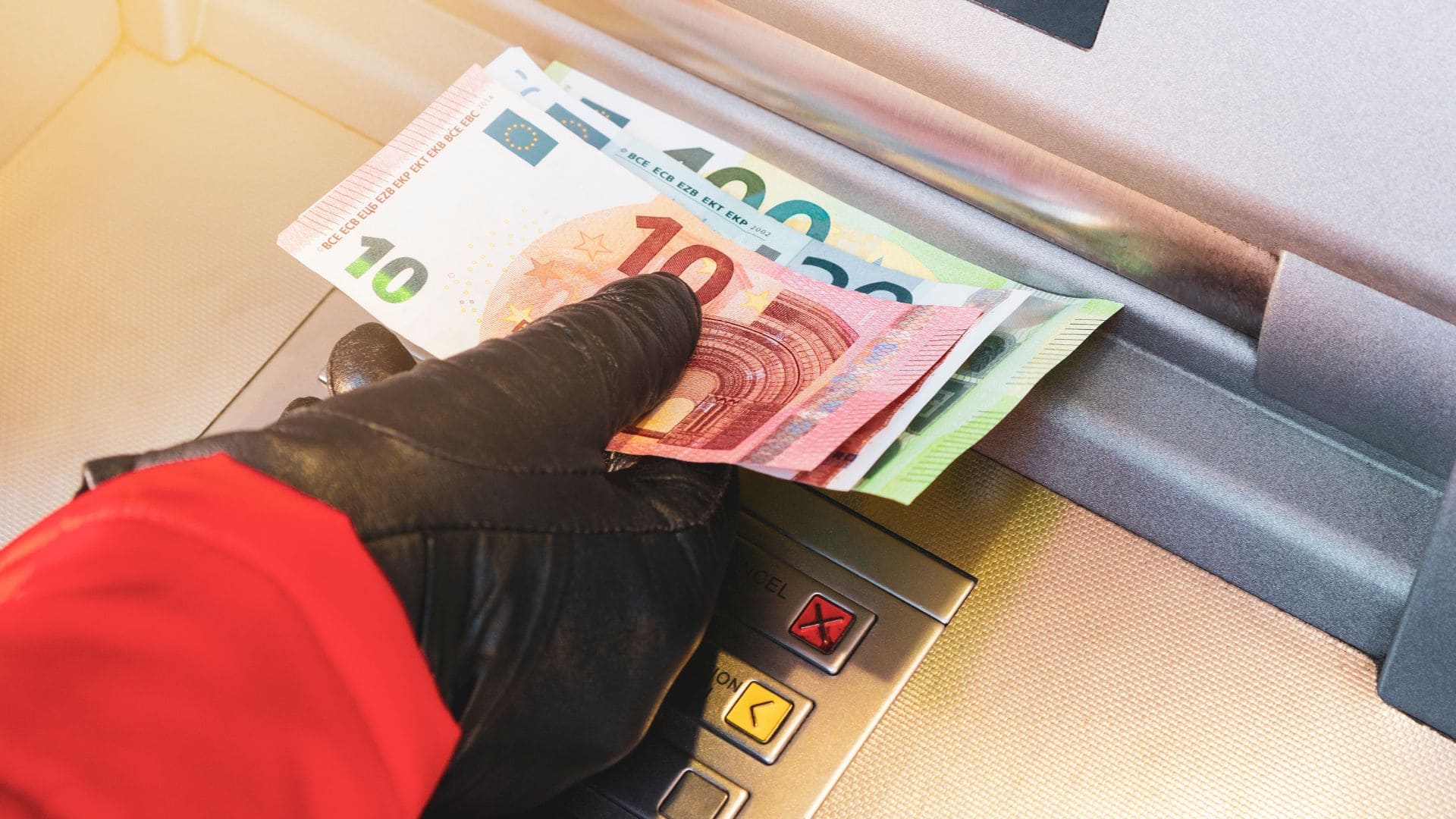 Límite sacar dinero cajero automático en España
