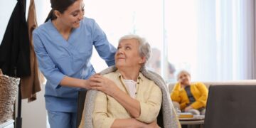 La Comunidad de Madrid ofrece diferentes ayudas a las personas en situación de dependencia