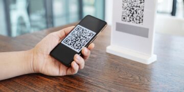 Lanzan los códigos QR accesibles de NaviLens para personas con discapacidad visual