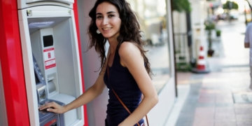 Cuándo ingresan los bancos el Ingreso Mínimo Vital