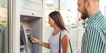 Existe un límite de dinero que se puede sacar de los cajeros automáticos
