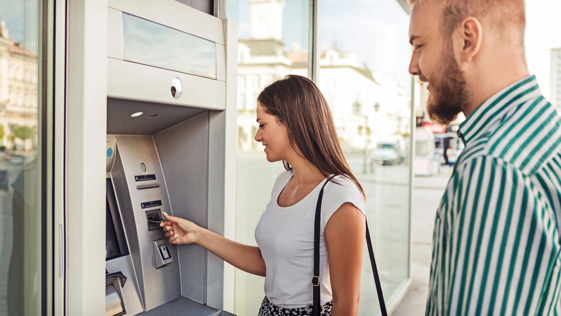Existe un límite de dinero que se puede sacar de los cajeros automáticos