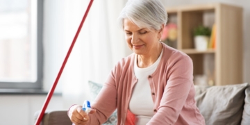 El IMSERSO cuenta con una pensión no contributiva de jubilación para las amas de casa