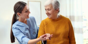 La Comunidad de Madrid aumenta la cuantía de las prestaciones de la Ley de Dependencia