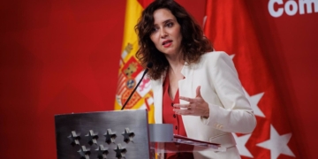 La Comunidad de Madrid, liderada por Isabel Díaz Ayuso, aprueba un nuevo decreto para acceder a la situación de dependencia