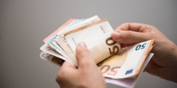 La Junta de Andalucía define las ayudas económicas a la dependencia para 2024