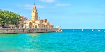 El IMSERSO te invita a conocer Gijón por menos de 125 euros