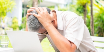 Las personas que reciben una pensión no contributiva y una prestación de la Ley de Dependencia deben controlar sus ingresos