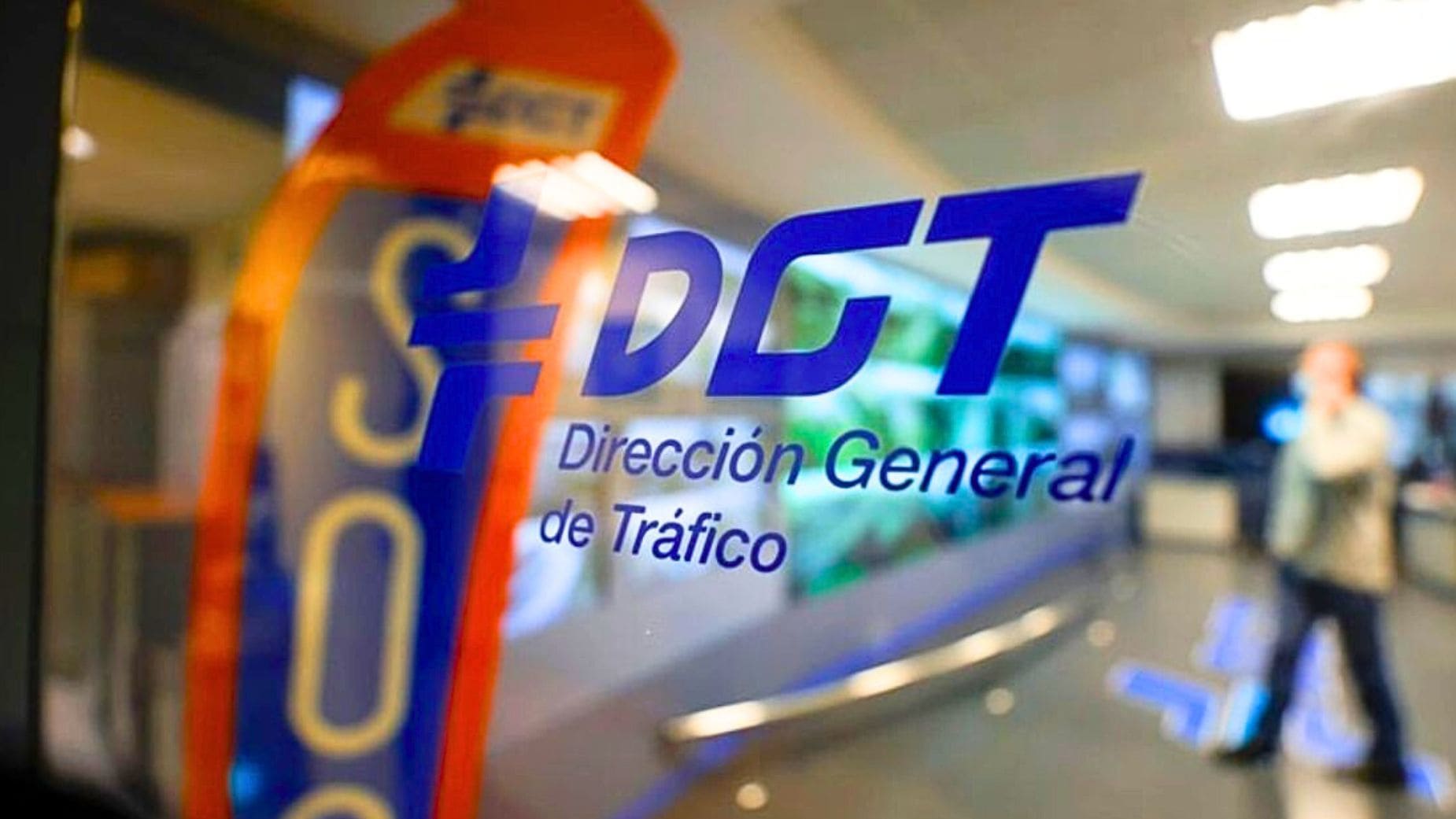 Estos son los documentos obligatorios que exige la DGT para llevar en tu vehículo para estar seguro y evitar multas al conducir en España