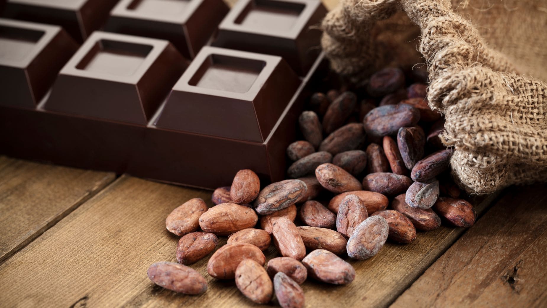 La OCU ha analizado tabletas con más del 70 por ciento de cacao