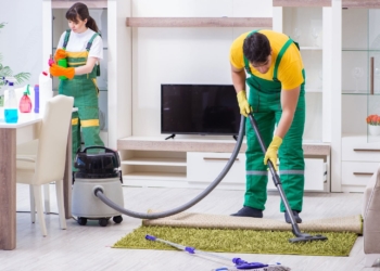 La limpieza de la alfombra debe hacerse de forma periódica
