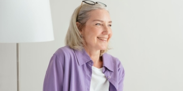 Las personas mayores tienen descuentos y ventajas en España para mejorar su calidad de vida