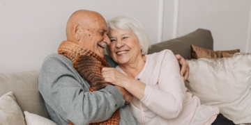 El IMSERSO recoge en el Libro Blanco del Envejecimiento Activo información relevante asociada a las personas mayores