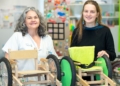 El Hospital Parapléjicos de Toledo colabora con Lupe Alonso Gallego en la fabricación propia de una silla de ruedas infantil