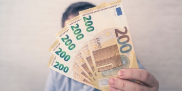 El IMSERSO ofrece el subsidio de garantía de ingresos mínimos (SGIM) con el que puedes ganar más de 2.000 euros