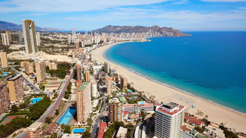 El IMSERSO ofrece la posibilidad de viajar a Benidorm por 210 euros