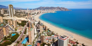El IMSERSO ofrece la posibilidad de viajar a Benidorm por 210 euros