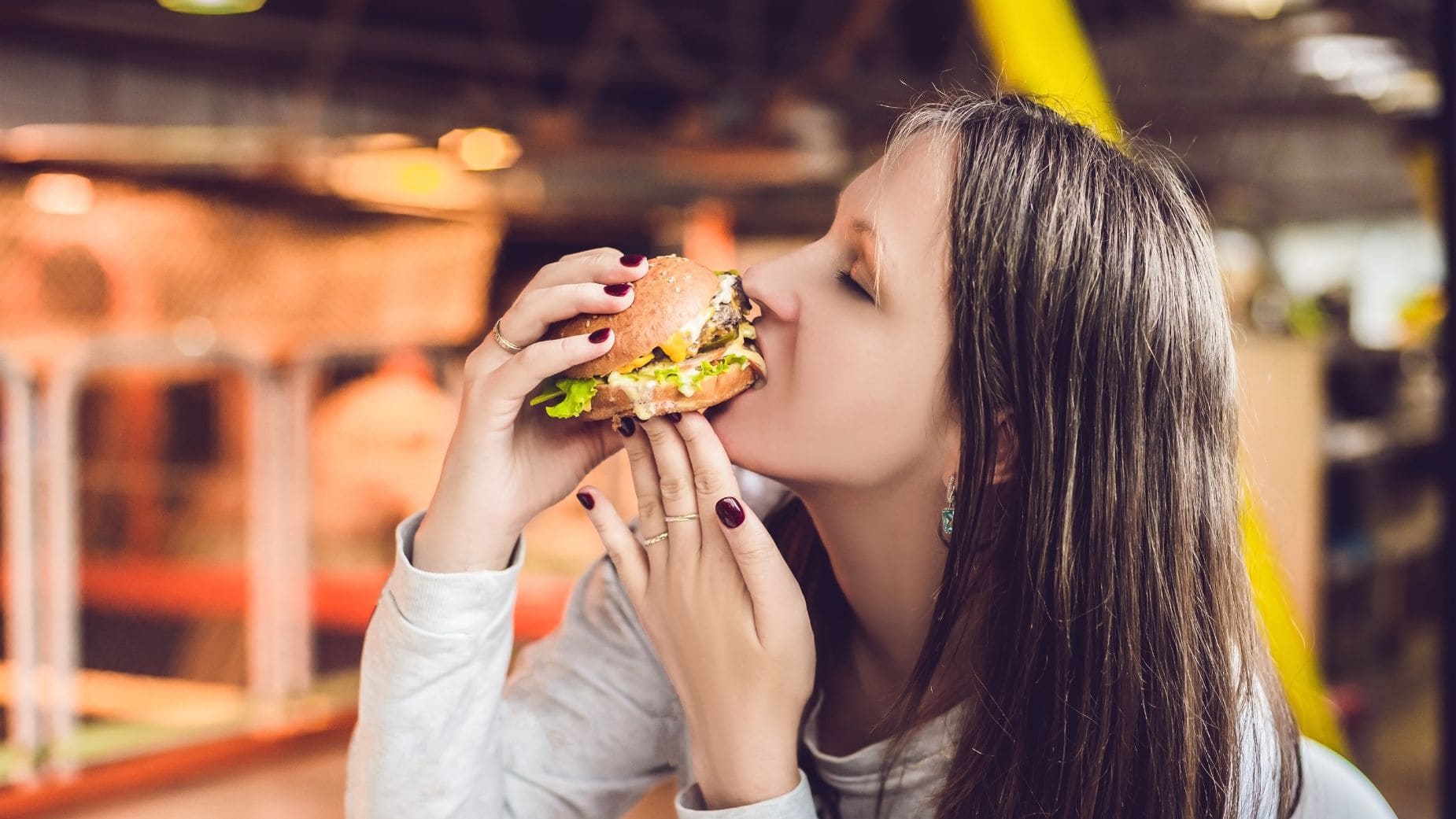 OCU ha analizado 16 marcas de hamburguesas para determinar su calidad