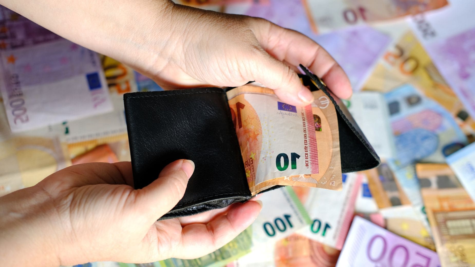 Pensión en favor de familiares