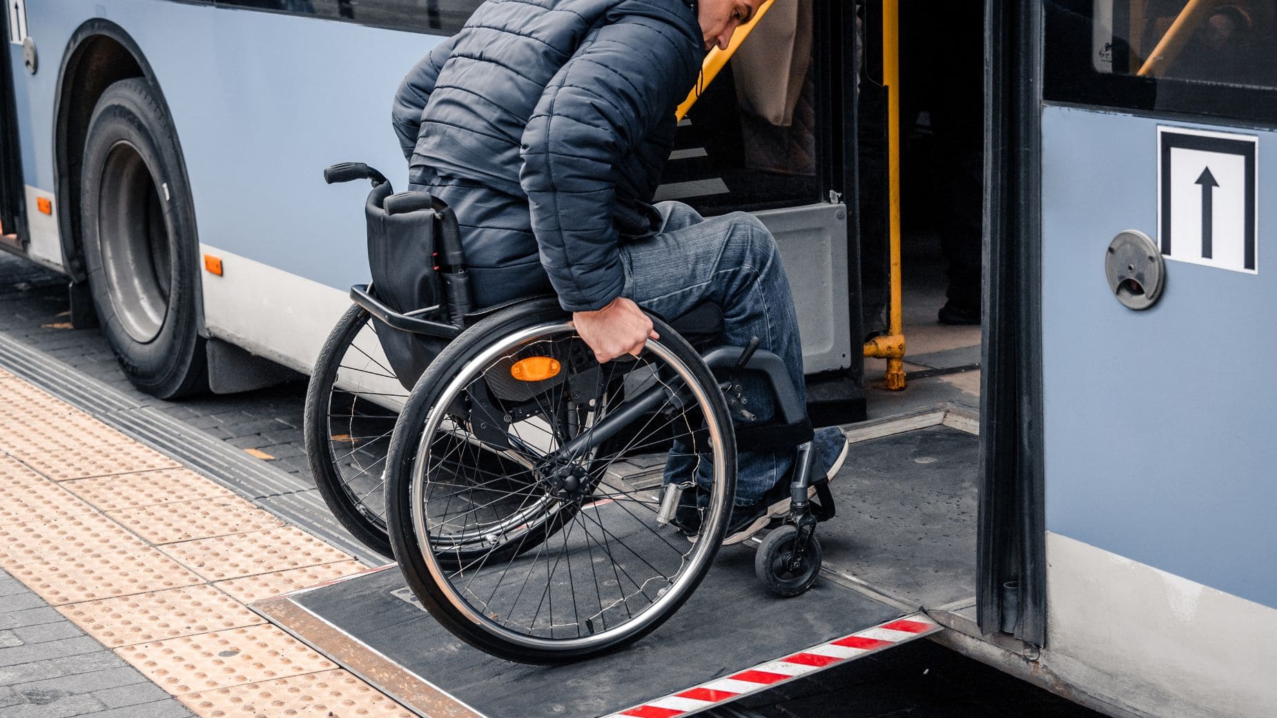 Descuento de transporte público para personas con discapacidad