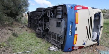 Autobús del IMSERSO que ha sufrido el accidente | EUROPAPRESS