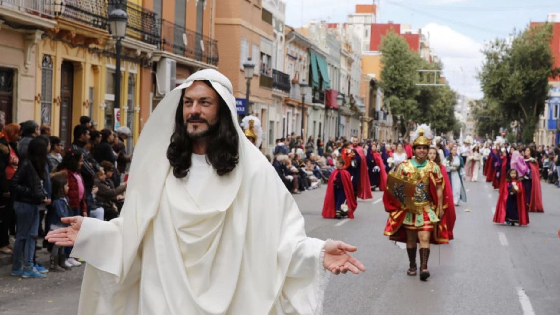 Las procesiones de la Semana Santa Marinera de Valencia cuentan con un espacio para personas con movilidad reducida