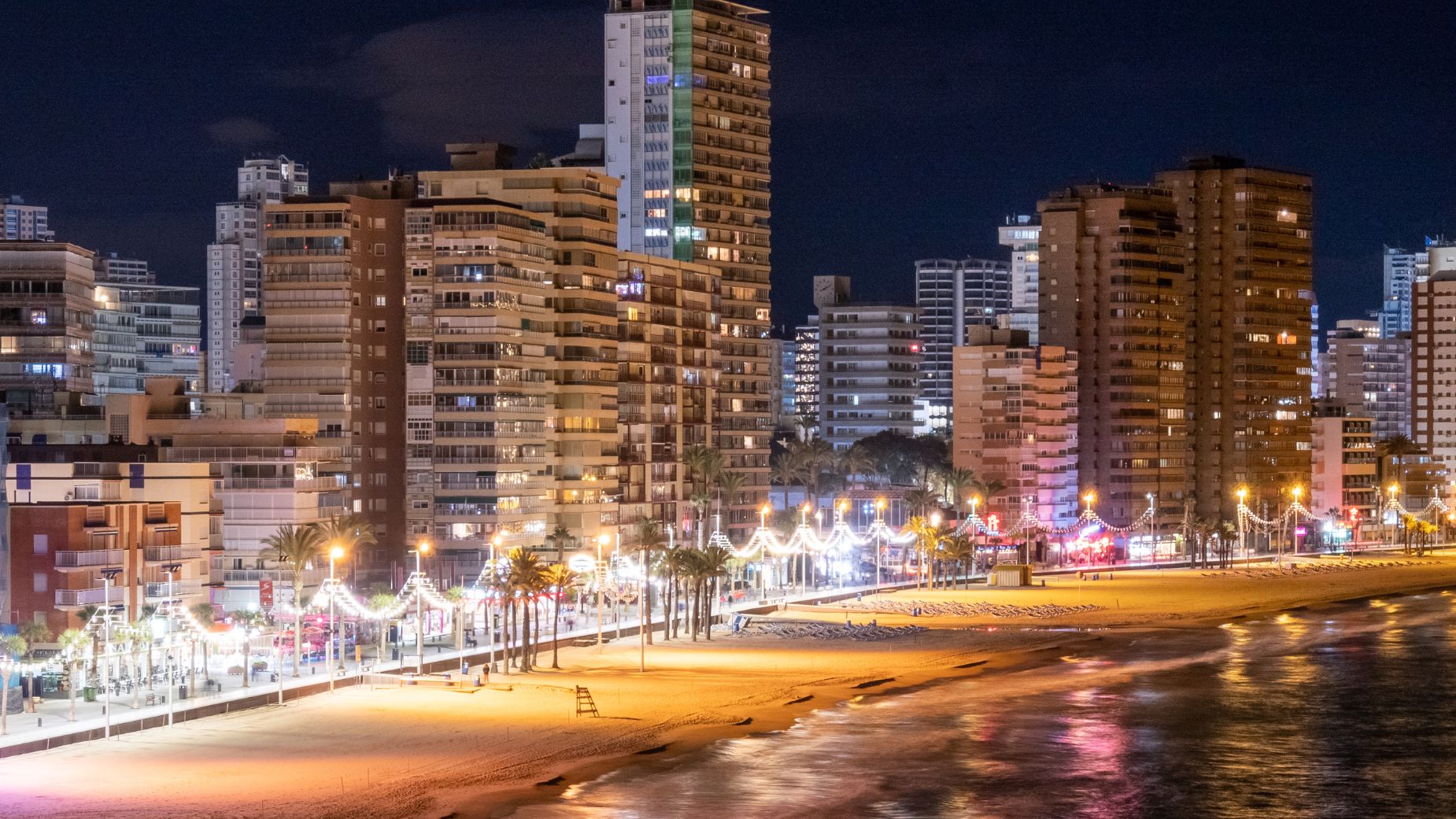 Viajes El Corte Inglés lanza una oferta para viajar a Benidorm a precio de IMSERSO