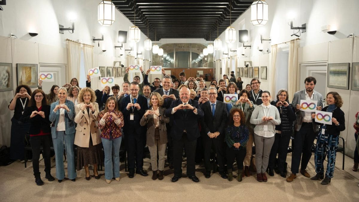 Autismo Cádiz, uno de los protagonistas en el acto de la Junta de Andalucía en el Parlamento