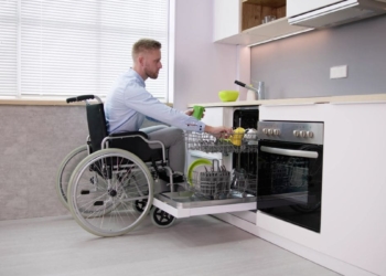 Las personas con discapacidad cuentan con ventajas para acceder a la vivienda en Madrid