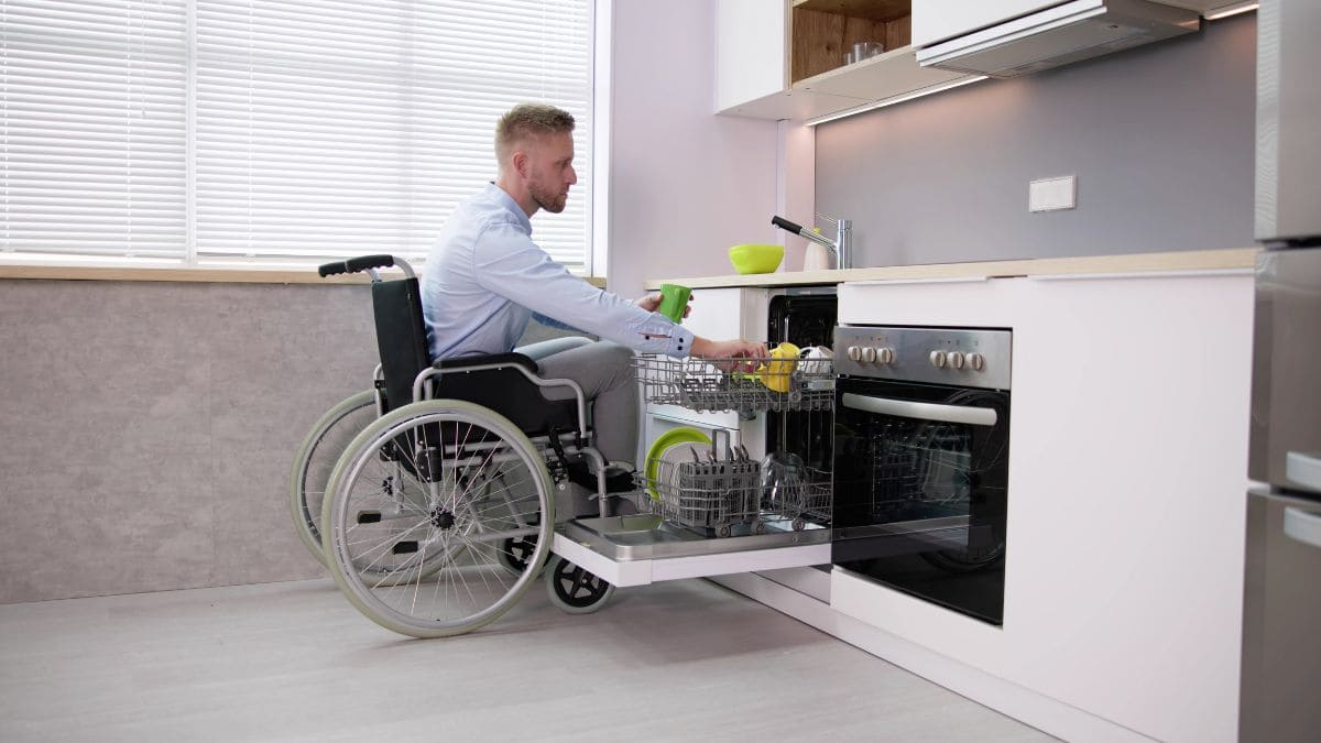 Las personas con discapacidad cuentan con ventajas para acceder a la vivienda en Madrid