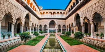 Subasta de viviendas de Hacienda junto al Real Alcázar de Sevilla