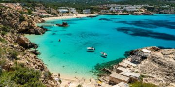 Viajes El Corte Inglés lanza una oferta irrechazable para viajar a Ibiza