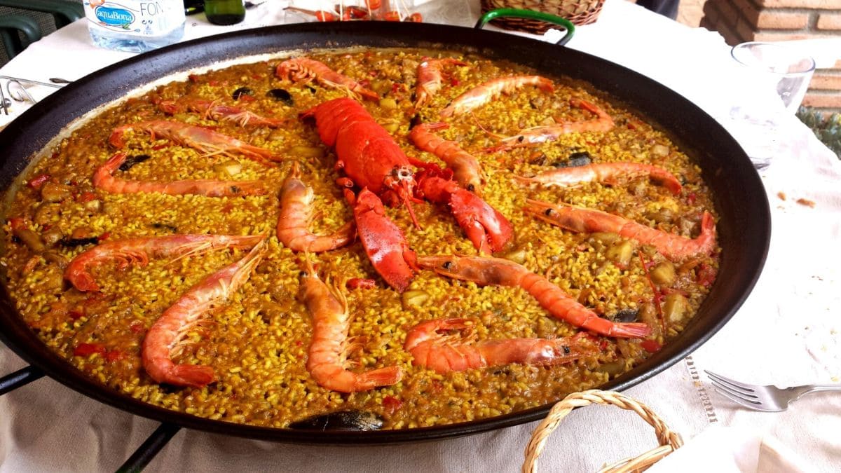 Alcoy, uno de los pueblos más bonitos de España, que está en Alicante donde se come la mejor paella