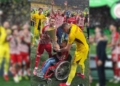 Un pequeño con discapacidad, protagonista en la celebración del Olympiakos tras ganar la UEFA Conference League