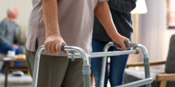 La Junta de Andalucía apuesta por los cuidados intermedios para prevenir las situaciones de dependencia