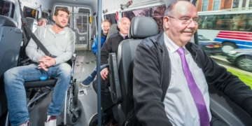 Personas con discapacidad viajando con el IMSERSO