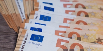 El IMSERSO cuenta con una ayuda de 525 euros que le puedes añadir a tu pensión no contributiva