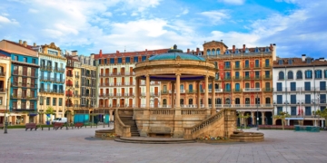 Plaza Mayor de Pamplona, una ciudad accesible