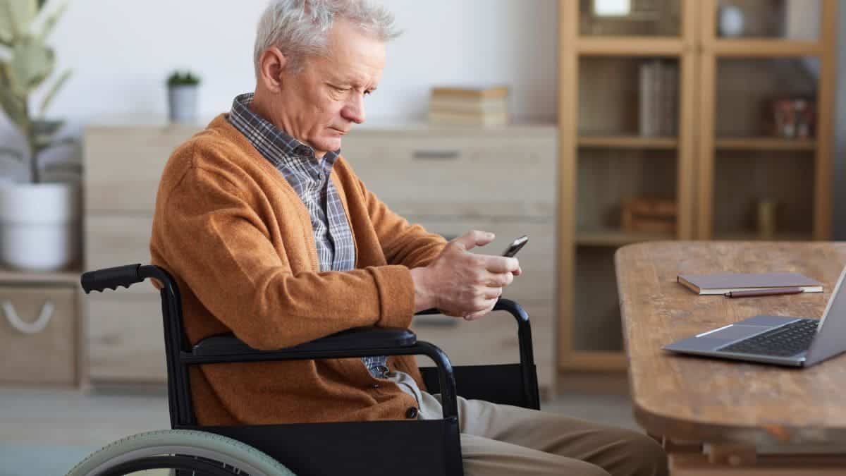 Pensión no contributiva discapacidad 33% España