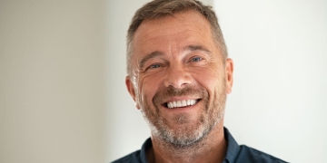 Las personas mayores pueden optar al complemento para titulares de pensión no contributiva que residan en una vivienda alquilada del IMSERSO