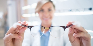 La Seguridad Social incluye gafas y lentillas gratis en su catálogo ortoprotésico
