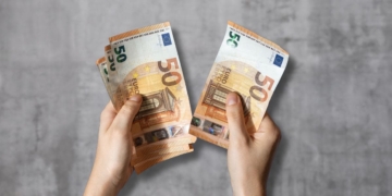 Las personas que reciben una prestación por dependencia no tienen derecho a recibir la paga extra