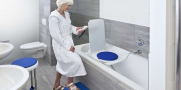 Aquatec Orca, el elevador para hacer accesible las bañeras