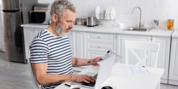 Subsidio para mayores de 52 años